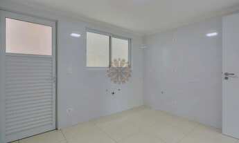 Imagem 5: Sobrado independente em Santa Felicidade com suíte, ático e 2 vagas de garagem