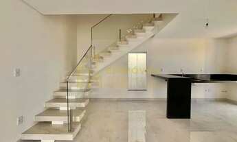 Imagem 5: Venha Conhecer: Casa Duplex em Morada de Laranjeiras Ideal para Sua Família!