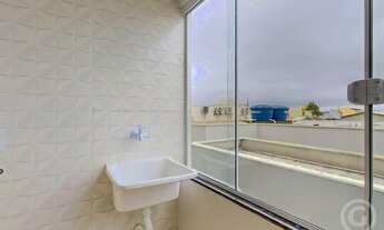 Imagem 7: Descubra seu novo lar em Florianópolis: apartamento semimobiliado com excelente localizaçã