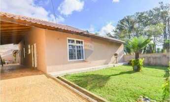 Imagem 2: Casa térrea com 210m² de área útil, 4 quartos, bem localizada no Bacacheri