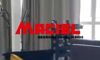 Imagem 3: Sala comercial no centro da cidade enfrente a loja do Busca Busca, sala com 27 metros, com