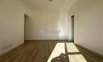 Imagem 6: À venda em Vila Isabel: apartamento com excelente planta. São dois bons quartos, sala arej