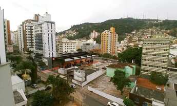 Imagem 3: Apartamento com 4 dormitórios em excelente localização, à venda no Centro de Florianópolis
