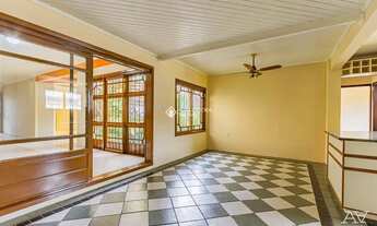 Imagem 6: Casa com 4 Dormitórios e pátio Bairro Niteroi