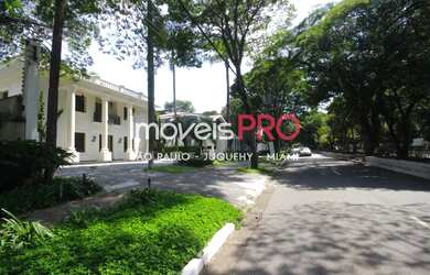 Imagem 3: Imponente Casarão comercial alto padrão estilo neoclássico, reformado, 14 vagas