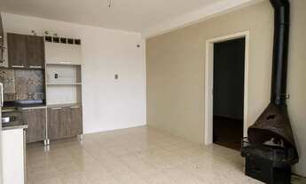 Imagem 4: Parte Superior de Sobrado Semi Mobiliado para Locação Conforto e Privacidade Garantidos