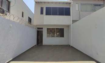 Imagem 2: Casa para venda no bairro Santa Mônica, Belo Horizonte/MG