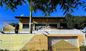 Imagem: VENDO CASA SOBRADO - ST.JAÓ