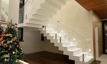 Imagem 3: Casa de Alto Padrão no Alphaville Ceará 3 - Mobiliada e Completa