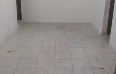 Imagem 5: Casa à venda na Cohab - Ampla, forrada e em area residencial excelente