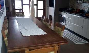 Imagem 2: Casa com piscina 3 dormitórios