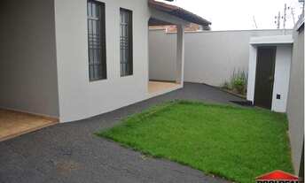 Imagem 3: Casa com área de lazer ampla, 3 quartos com armário embutido e 3 salas