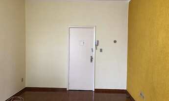 Imagem 2: Apartamento para aluguel possui 56 metros quadrados com 2 quartos em Centro - Juiz de Fora