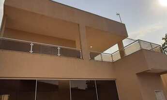 Imagem: Sobrado para venda tem 330 metros quadrados