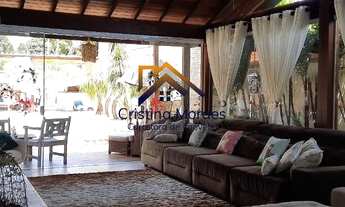 Imagem 2: Casa de alto padrão com 6 dormitórios, mobiliada no condomínio Morada da Praia