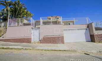 Imagem 2: Vendo Magnifica casa 4 quartos suíte 4 garagens com 320m² privativos no Bairro Jardim Saba