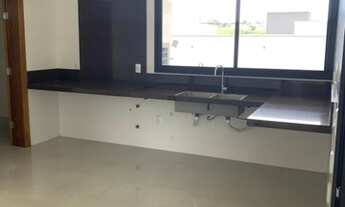 Imagem 2: Casa de condomínio Jardins Valencia com 4 quartos