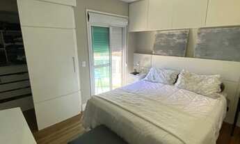 Imagem 7: Apartamento com planta original de 4/4 revertida para 3 suítes, 141m2, sala ampla com dois