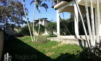 Imagem 3: Casa de bom padrão com varanda e vista para a Lagoa na Pontinha - Araruama