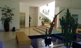 Imagem 7: Casa de condomínio para venda possui 1350 metros com 4 suites