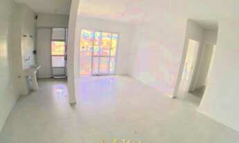 Imagem 2: Apartamento à Venda no bairro Abraão em Florianópolis/SC - 2 Dormitórios, 1 Suíte, 2 Banhe