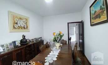 Imagem: Casa à Venda - São João Batista, 3 Quartos