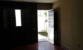 Imagem 2: Casa para aluguel tem 40 metros quadrados com 1 quarto em Vila Conde do Pinhal - São Paulo