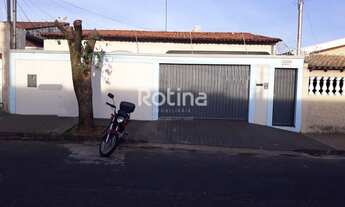 Imagem: Casa para aluguel, 3 quartos, 2 vagas, Brasil