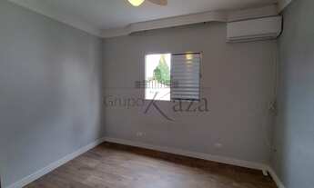 Imagem 3: Lindo Sobrado 3 drm sendo 1 suíte, área gourmet, 2 vagas