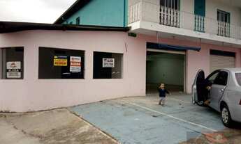 Imagem 2: Casa e salão Casa com 3 dormitórios