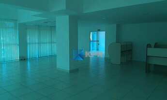 Imagem 2: Ponto Comercial à venda, na Avenida Andrômeda, com 448,50 m², pronto para seu negócio!