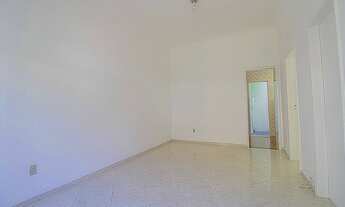 Imagem 3: Vila Isabel - R. Barão de Cotegipe - Casa de Vila - 02 Quartos