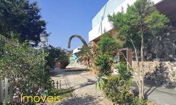 Imagem 4: CASA AO LADO DA LAGOA COM 02 TERRENOS E ARQUITETURA MODERNA