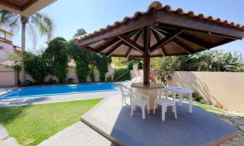 Imagem 6: Aluguel de Temporada e Venda! Casa de 04 dorm, com piscina em excelente localização, confi