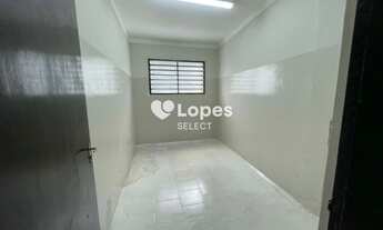 Imagem 2: Galpão de 490,20 m² para locação na Vila Pagano em Valinhos, 6 banheiros, com salas admini