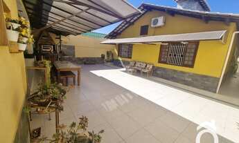 Imagem: Casa com 3 Quartos à venda, 239 m² por