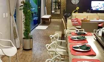 Imagem 4: Casa para aluguel e venda tem 350 metros quadrados com 5 quartos.