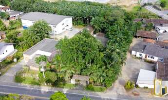 Imagem: Terreno com 1.865,70m2 de frente para a