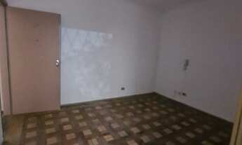 Imagem 6: Venda de apartamento de 2 dormitórios com 01 box/garagem coberto no Bairro Azenha, em Port