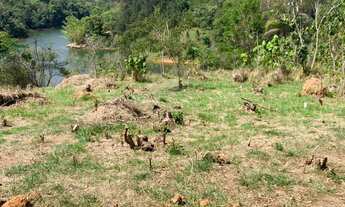 Imagem 3: Terreno e seu projeto