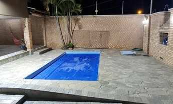 Imagem 3: Casa para venda possui 255 metros quadrados com 3 quartos