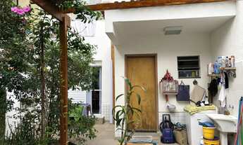 Imagem 4: Linda e espaçosa casa de 3 dorms a venda na Vila Mathias em Santos SP