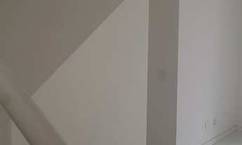 Imagem 4: Cobertura para aluguel e venda possui 180 metros com armários com 4 quartos