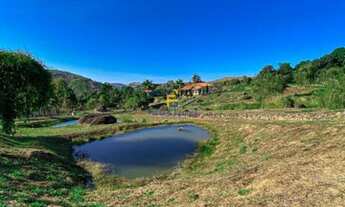 Imagem 2: Granja no condomínio Fazendinhas Pedra Bonita- Juiz de Fora - MG