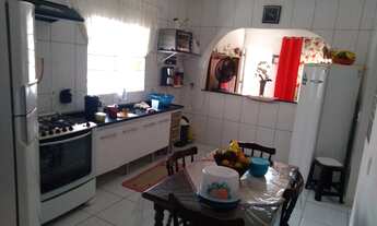 Imagem 2: Casa para venda possui 216 metros quadrados com 3 quartos em Chácara do Sol - São Paulo