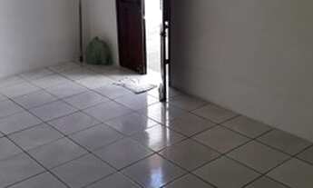 Imagem 2: Casa em ótimo local, corredor de acesso para as avenidas principais do Montese