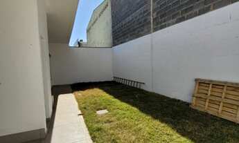 Imagem 6: Casa alto padrão, ótima localização para venda possui 140 M² com 3/4 sendo 01 suíte, área