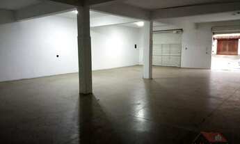 Imagem 6: Casa e salão Casa com 3 dormitórios