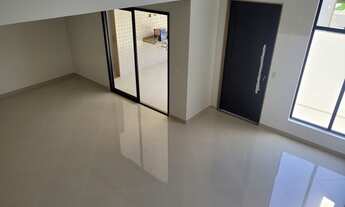 Imagem 2: ÓTIMA CASA EM CONDOMÍNIO EM CENTRO DE TERRENO