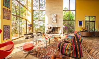 Imagem 2: Casa com 1070m2, 3 amplas e confortaveis suites e bela vista panorâmica